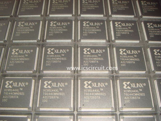Programmierbare FPGA Familien Spartanisch-XL des Chip-XCS20XL-4TQ144C IC